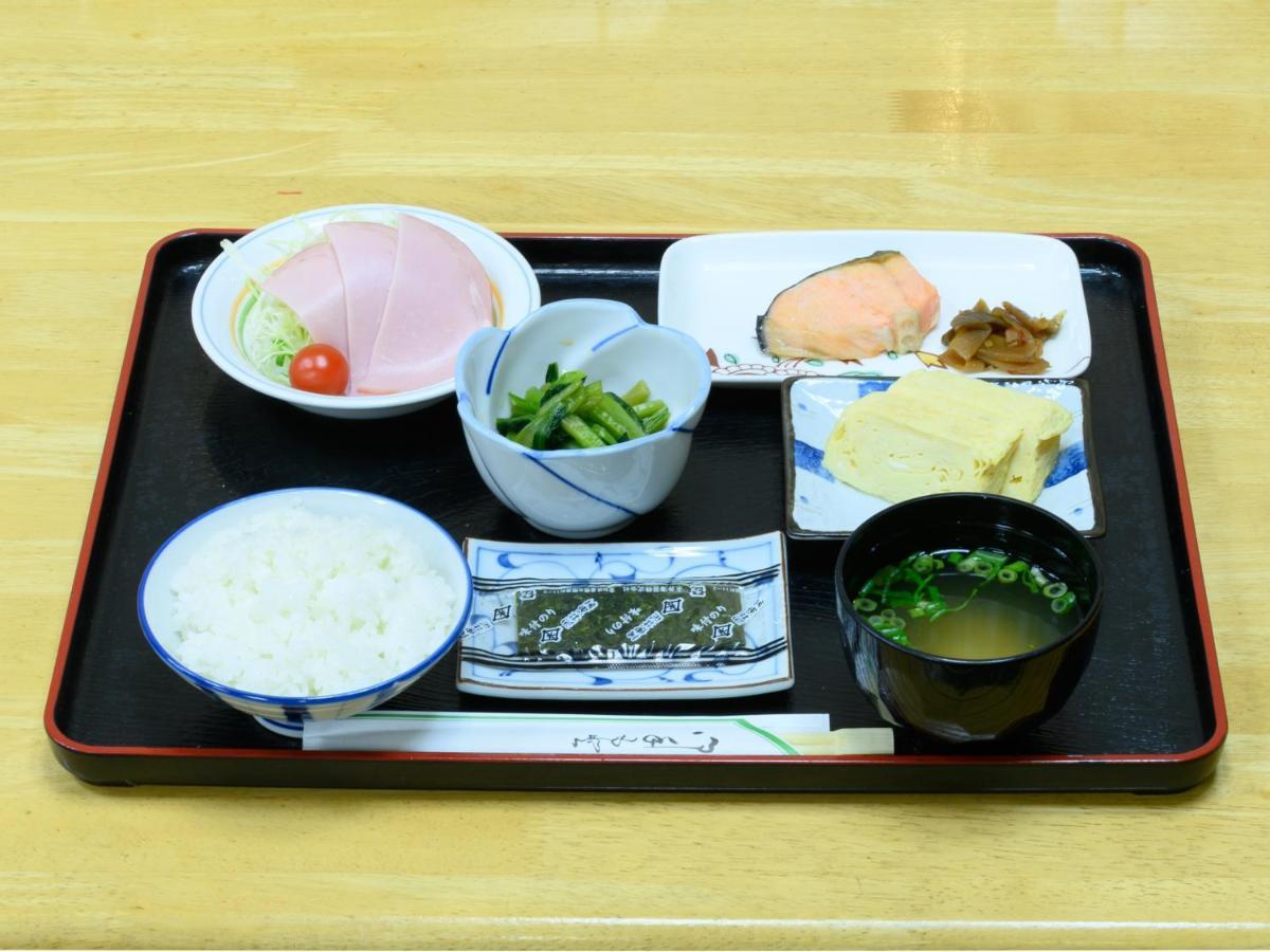 Tabist Business Ryokan Hotel Yukimiso Toyama Station Exterior foto