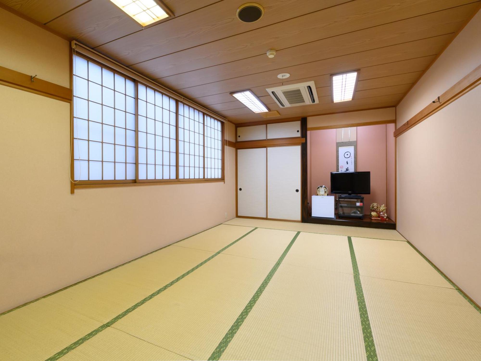 Tabist Business Ryokan Hotel Yukimiso Toyama Station Exterior foto